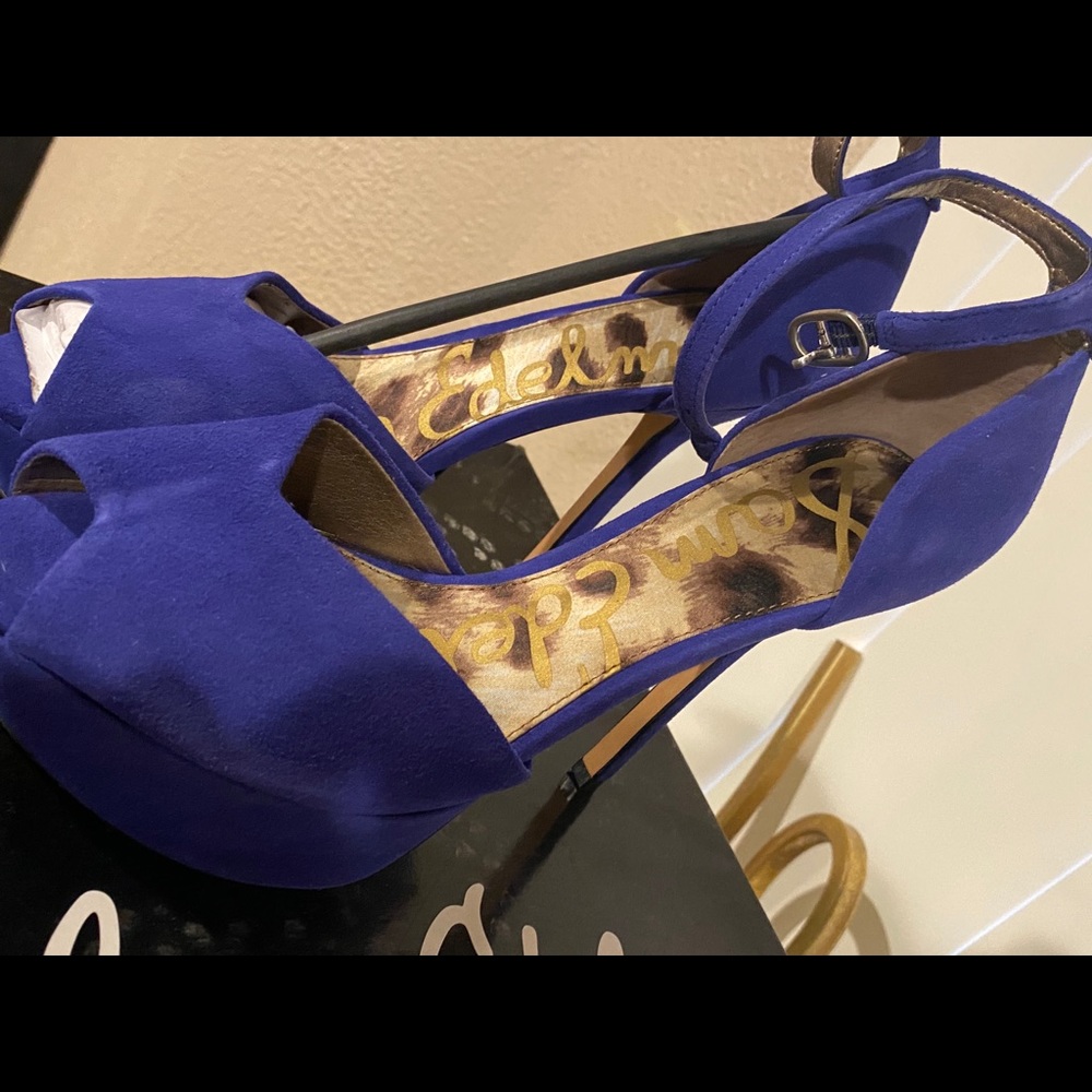 Shoes - Picture 3 of 5